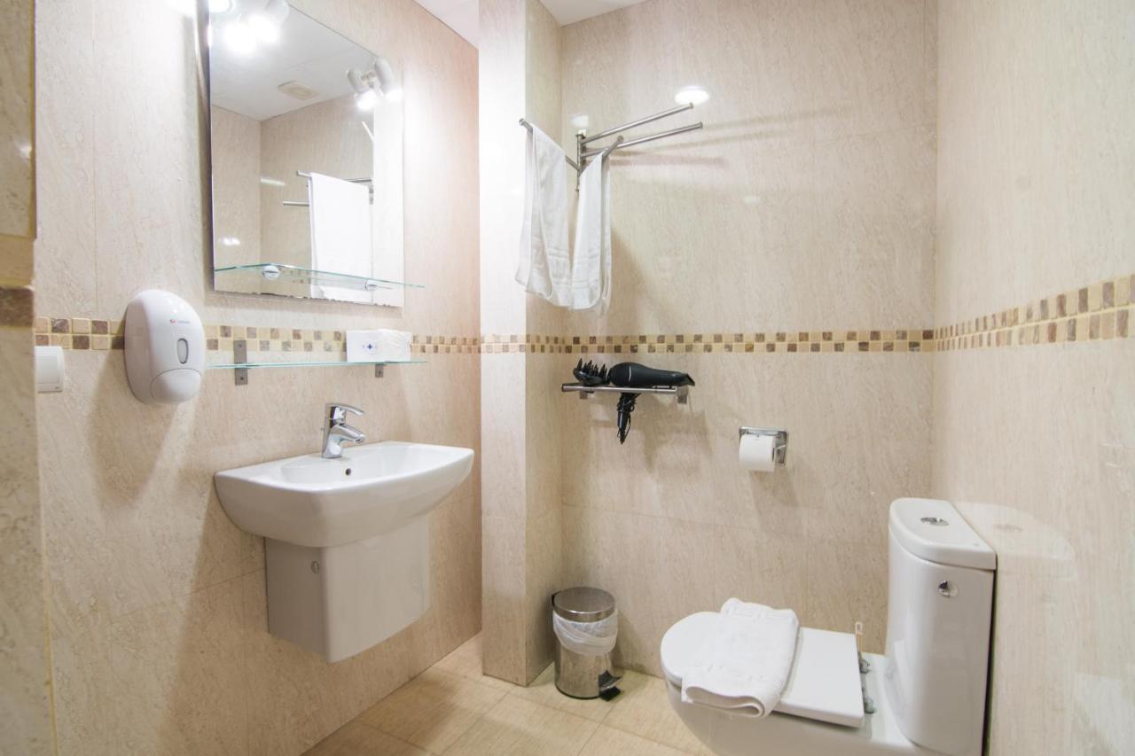 Tuguest Gracia Apartments กรานาดา ภายนอก รูปภาพ