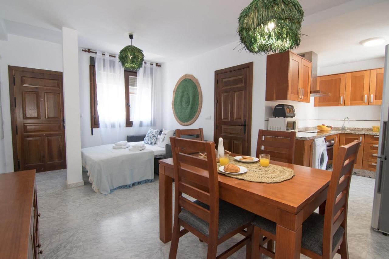 Tuguest Gracia Apartments กรานาดา ภายนอก รูปภาพ