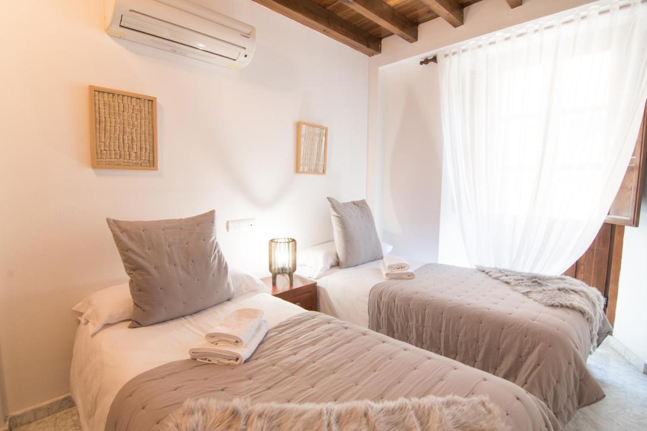 Tuguest Gracia Apartments กรานาดา ภายนอก รูปภาพ