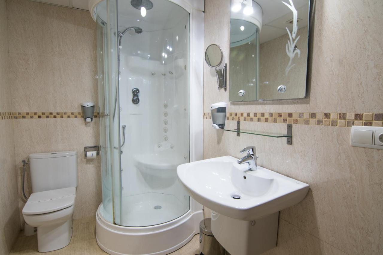 Tuguest Gracia Apartments กรานาดา ภายนอก รูปภาพ