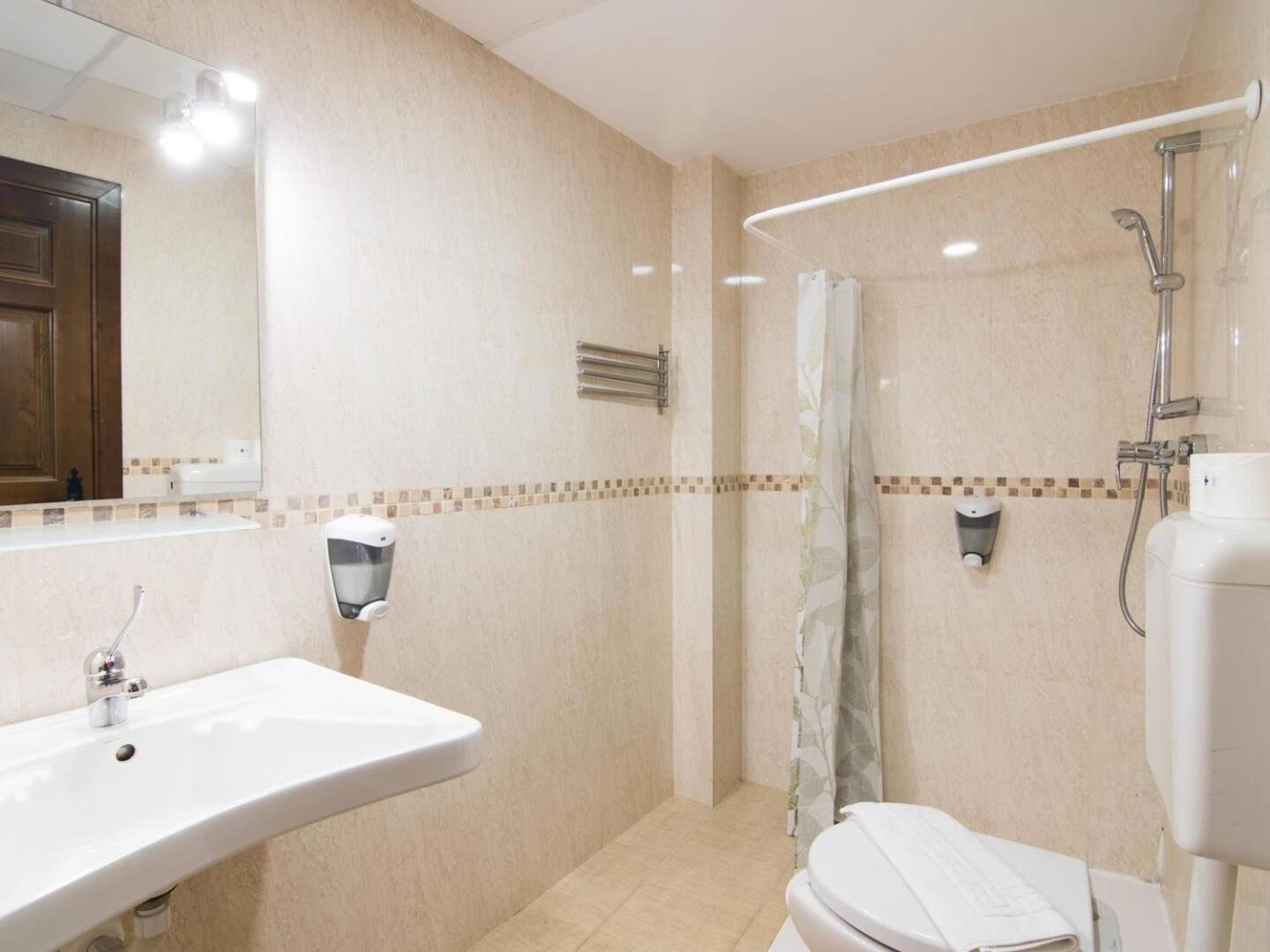 Tuguest Gracia Apartments กรานาดา ภายนอก รูปภาพ